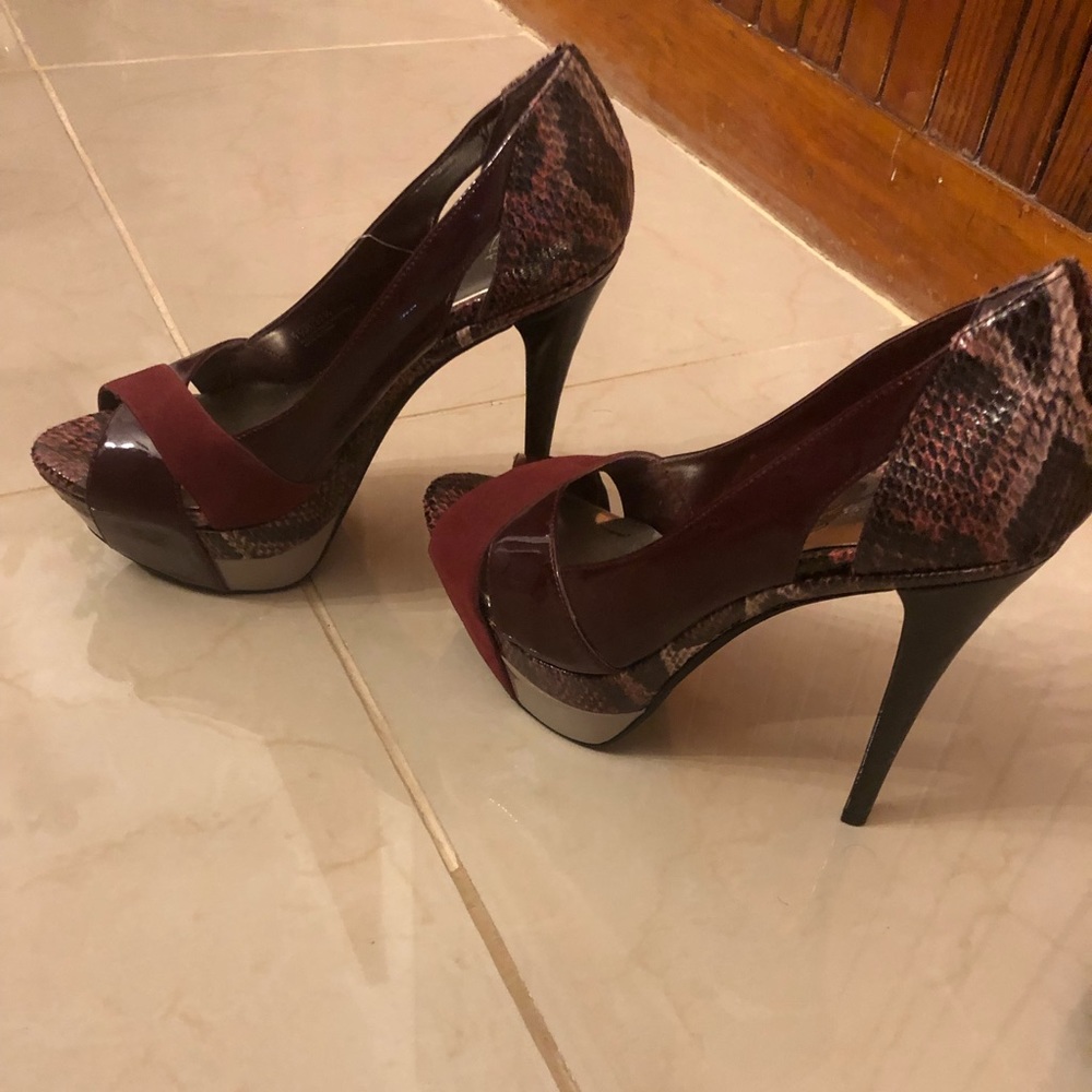 Shoes - Picture 2 of 2